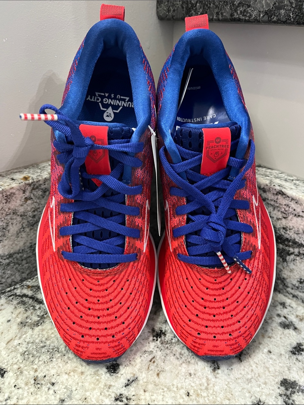 New Mizuno Wave Rider 24 Women's Running Sneakers in Red White & Blue | Size 7